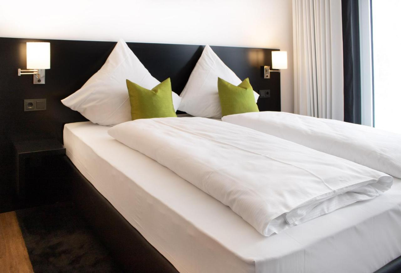 Rhe Hotel By Wmm Hotels Rheinau Eksteriør billede